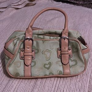 Trendy swirly hearts green purse